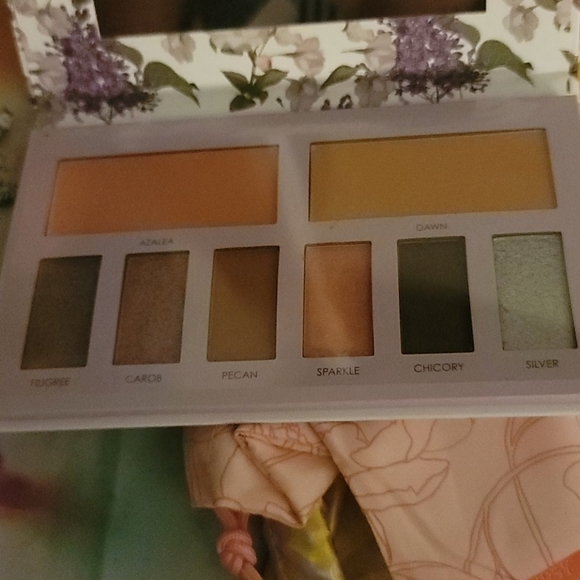 Sakura Makeup Sakura Sage Eyeshadow And Blush Palette Poshmark